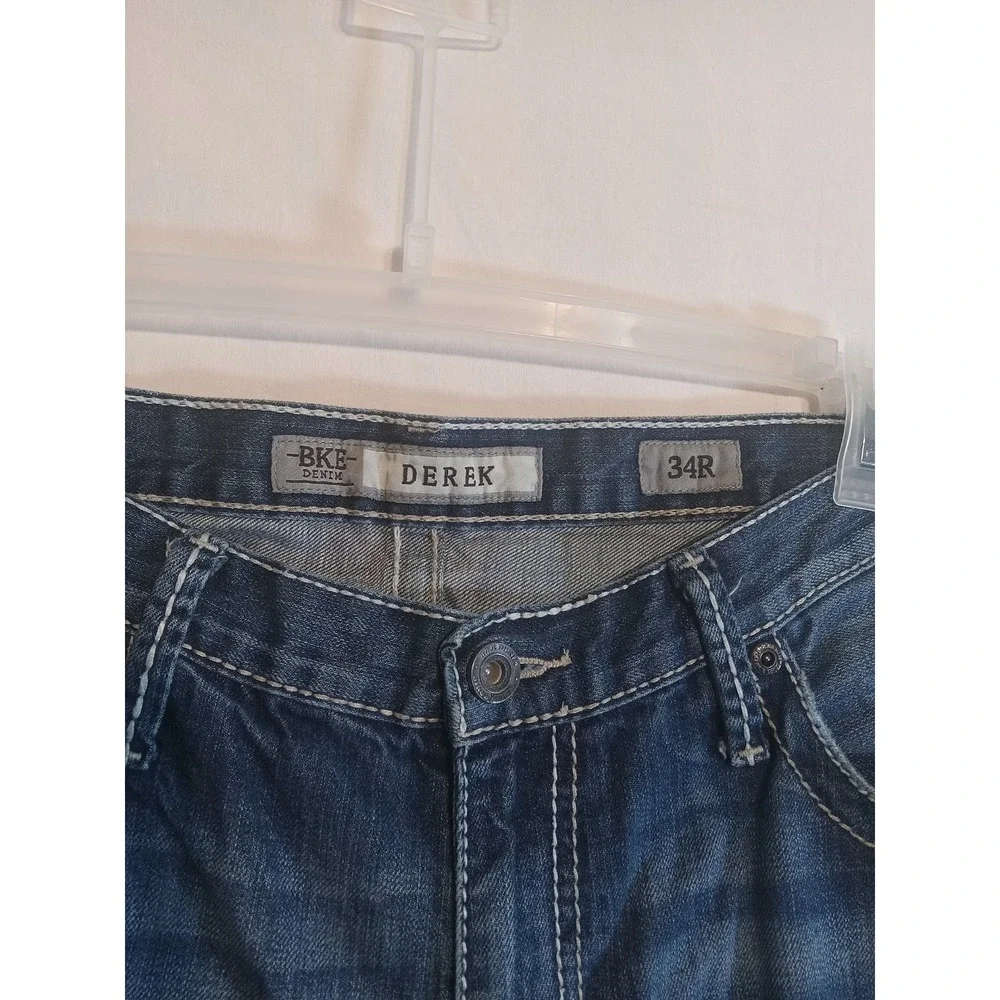 BKE Buckle Derek Jeans Men's Straight Leg Light Wash Cotton Blend Stretch 34Rx32